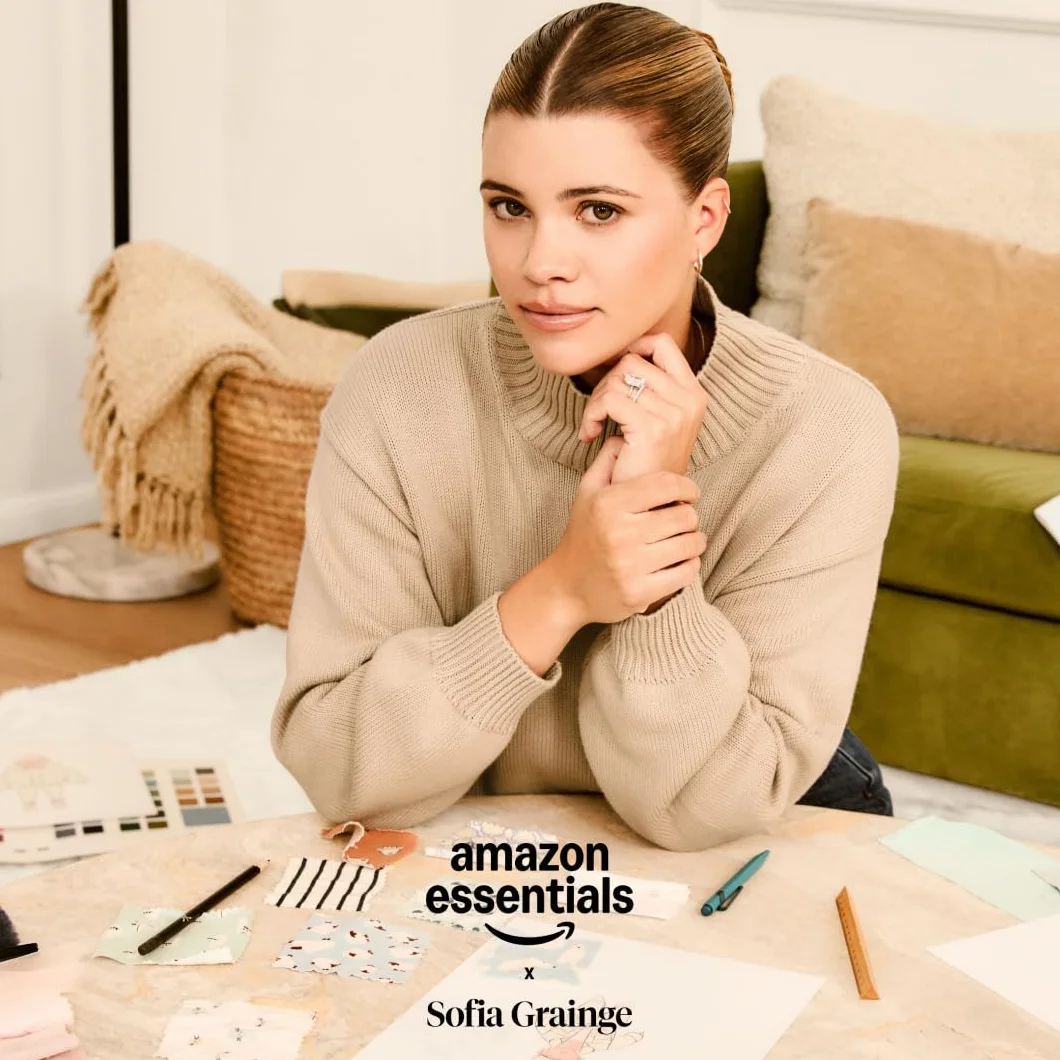 Amazon Essentials Donna Felpa Squadrata a Girocollo con Spalle scese