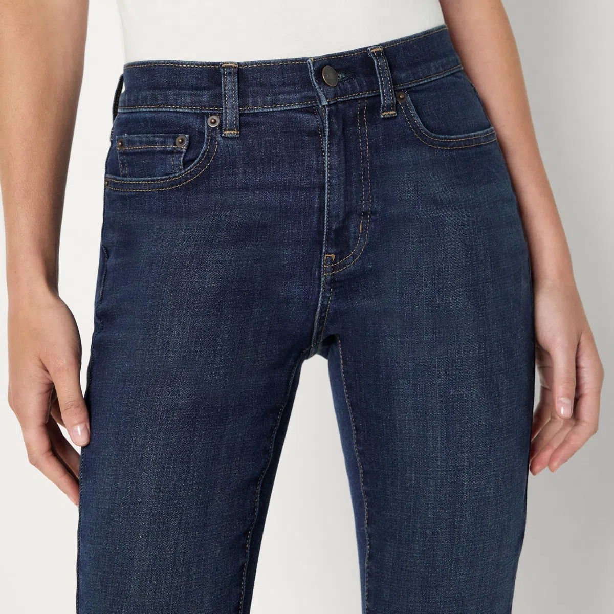 Amazon Essentials Donna Jeans Bootcut Curvy a Vita Media, vestibilità Aderente