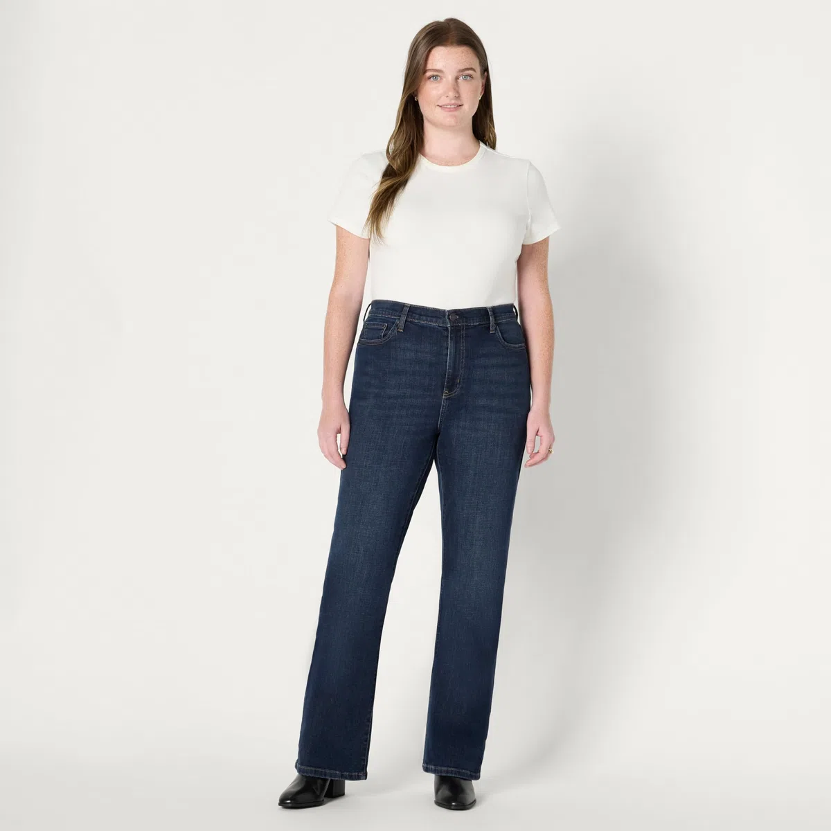 Amazon Essentials Donna Jeans Bootcut Curvy a Vita Media, vestibilità Aderente