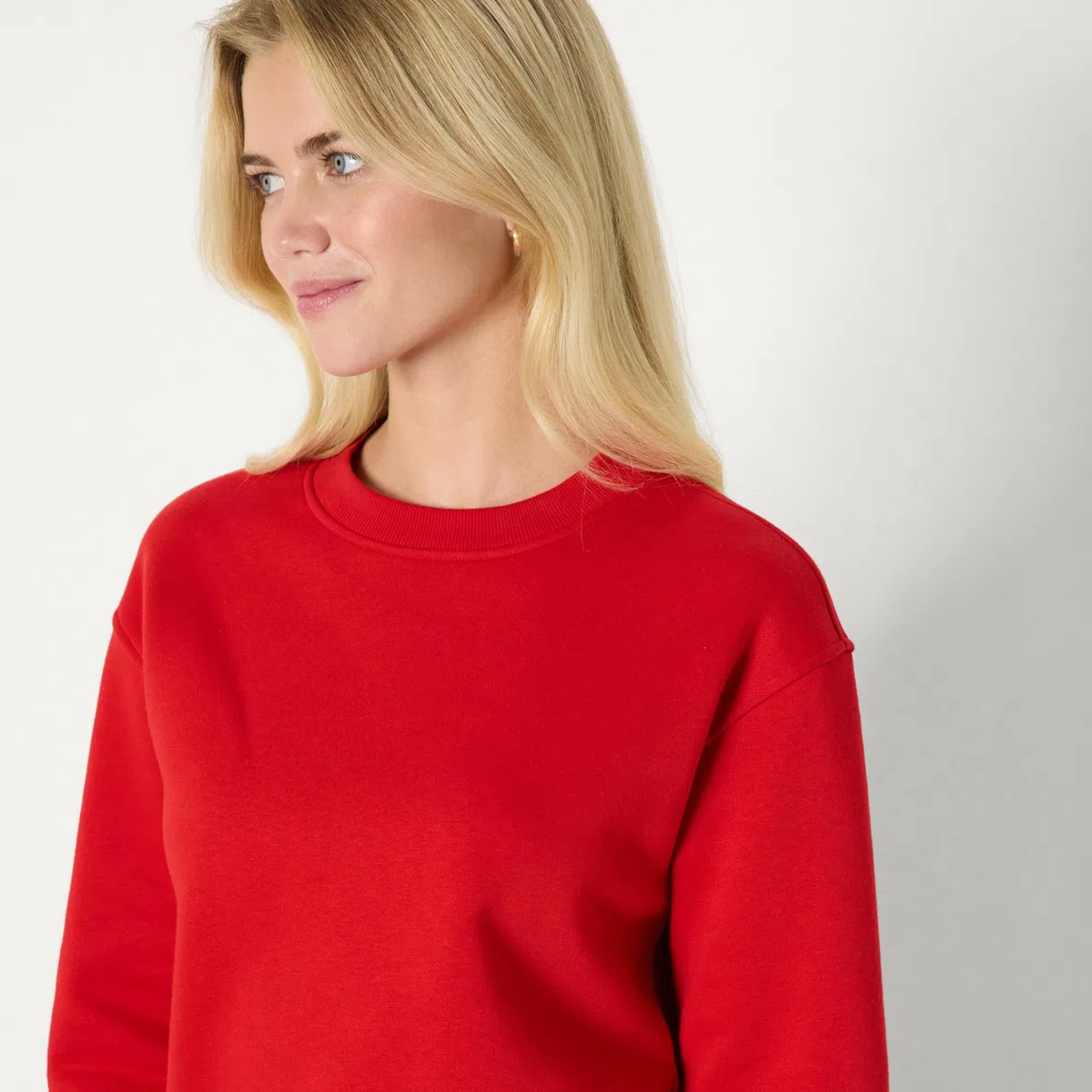 Amazon Essentials Donna Felpa Squadrata a Girocollo con Spalle scese