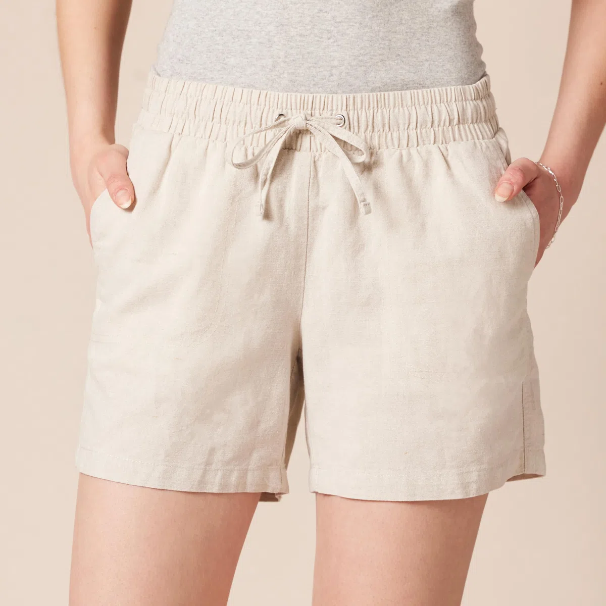 Amazon Essentials Pantaloncini in Misto Lino con Coulisse E Cucitura Interna da 13 cm (Disponibili in Taglie Forti) Donna