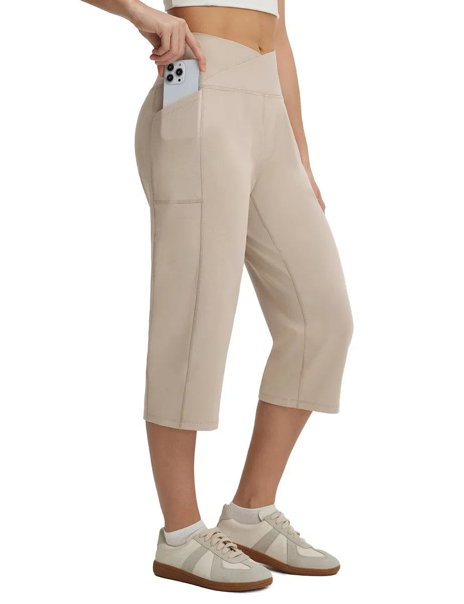 baleaf Pantaloni Capri da donna con tasche, 45,7 cm, pantaloni da yoga con incrocio a V, cintura incrociata, leggings estivi a gamba dritta